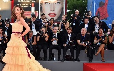 red carpet della mostra del cinema di venezia