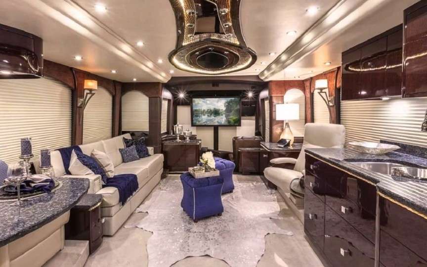 2014-country-coach-prevost-camper-di-lusso